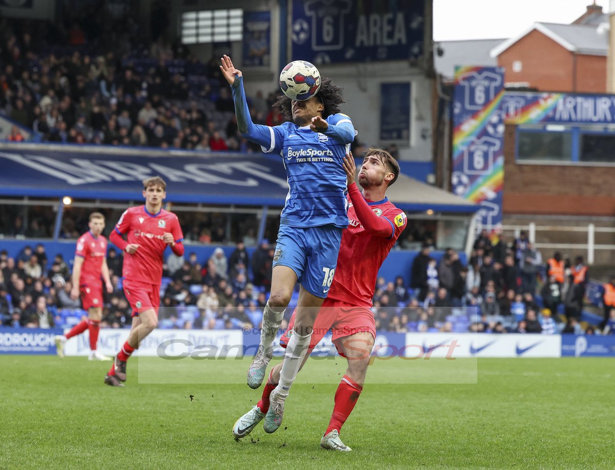 lardyc7's tweet image. Birmingham City’s @TahithC takes “keep your eye on the ball” literally, in Birmingham City’s 1-0 win over Blackburn Rovers on 01/04/23 for #CameraSport #football #EFL #blackburnrovers #BirminghamCityFC #canonphotography