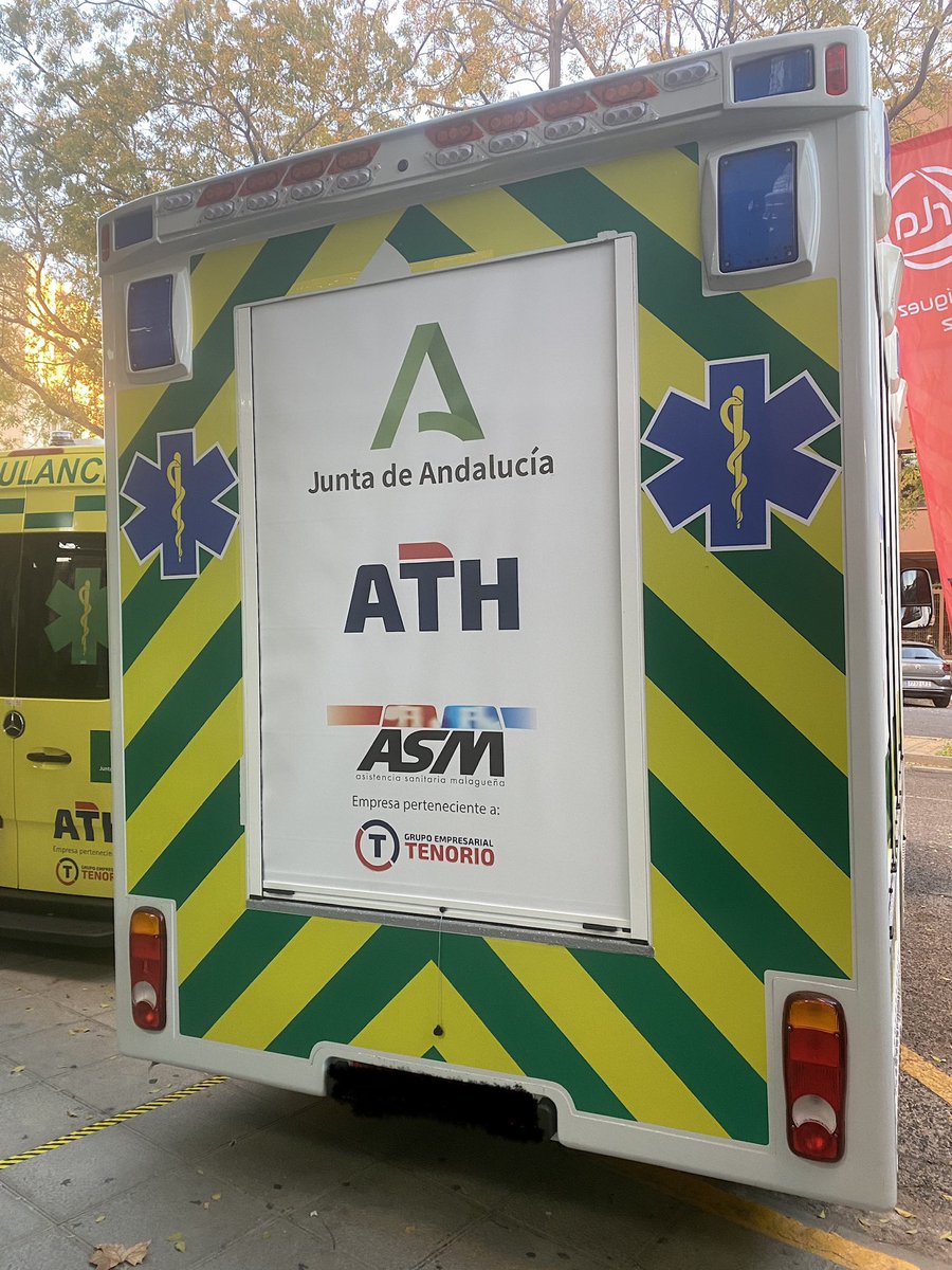 asm_malaga's tweet photo. Acaba una Semana Santa muy intensa en la provincia de #Málaga. Nuestras ambulancias y equipos han apoyado los servicios coordinados por el Centro de Emergencias Sanitarias 061 de ANDALUCÍA en el que nos hemos integrado https://t.co/L1xgVS18cP