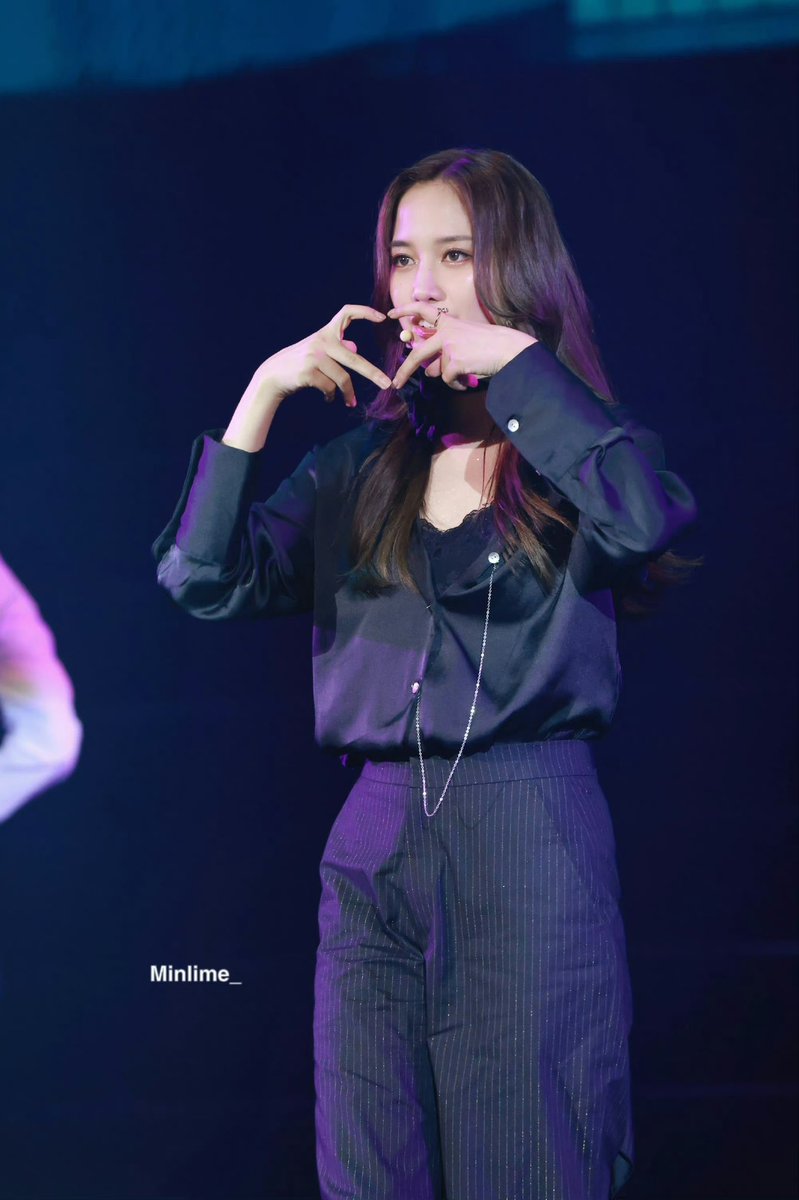 xiaohe_mao's tweet photo. —Whose little heart was shot by Cupid 👼again？
— “Oh！it's me”🤭
Anyway, I unilaterally declare that Freen's love is for me！！
Buona  Pasqua!Auguri! 
#FREENBECKYinMACAU #ฟรีนเบค  #srchafreen #beckyangels #freenbecky
#FreenBeckInterFans #freenbeckyITA https://t.co/KJnFdMPFGD