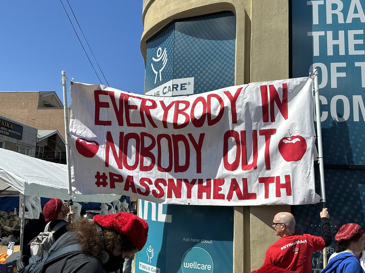 WE’RE LIVE ON #Easter2023 covering PROTEST OUTSIDE <a href="/FidelisCare/">Fidelis Care</a>—who was founded by multimillionaire Reverend Patrick Frawley. The company cut <a href="/DesnoyersScott/">Scott Desnoyers 🍎🌹 #M4A #DannyStrong</a>’s
son’s healthcare over a $20 bill. He then committed suicide. 

youtube.com/live/zni9sIPPY…