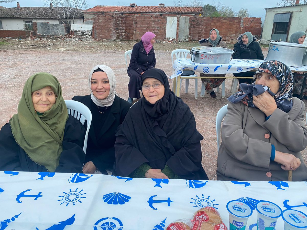 📍Güleçköy 

Ramazan ayının bereketini, birlik ve beraberlik duygusunu vatandaşlarımızla paylaşmaya devam ediyoruz.