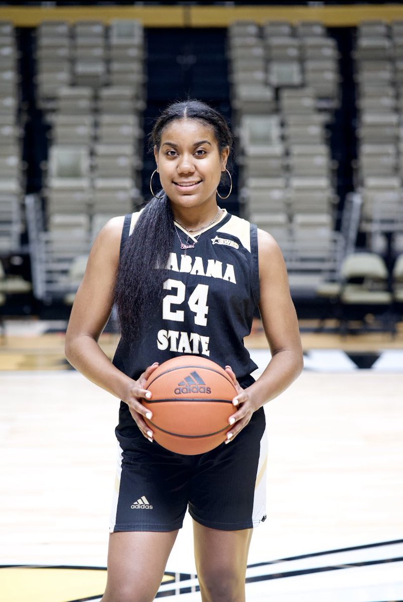 Hornet Nation wya!! 🐝 #commited