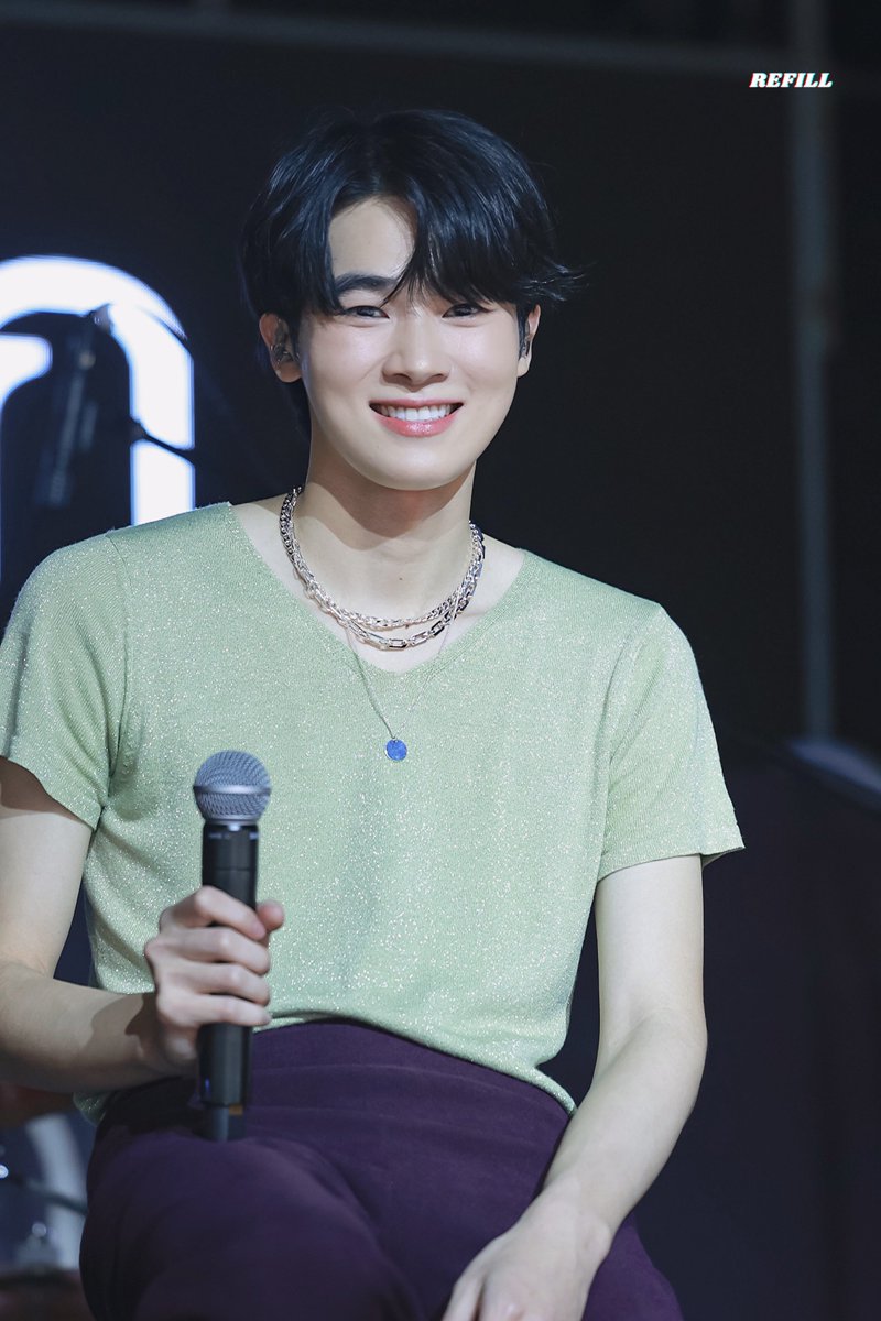 REFILL_TB's tweet photo. 230409 ทําไมน่ารักขนาดนี้กันนะ 🤧

@bomm_u 

#bommu 
#อาสามาหาเธอนะกรุงเทพ https://t.co/pGXmjAYday