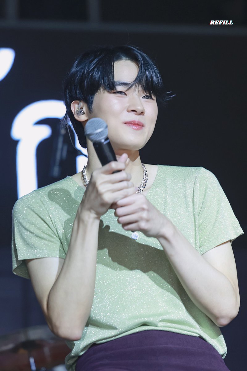 REFILL_TB's tweet photo. 230409 ทําไมน่ารักขนาดนี้กันนะ 🤧

@bomm_u 

#bommu 
#อาสามาหาเธอนะกรุงเทพ https://t.co/pGXmjAYday