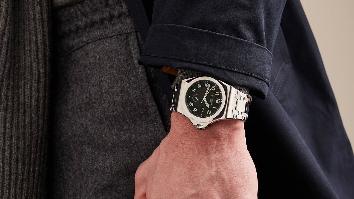 Bremont's tweet photo. The #BremontSupernova in 'Pitch' features nickel-plated Arabic numerals and hands, which create a striking contrast with the black metal dial, offering a crisp aesthetic and highly legible design.
Learn more: https://t.co/IjvJwpoblT
#BremontH1 #H1Generation #MakeTimeCount https://t.co/i3kBvst4ig