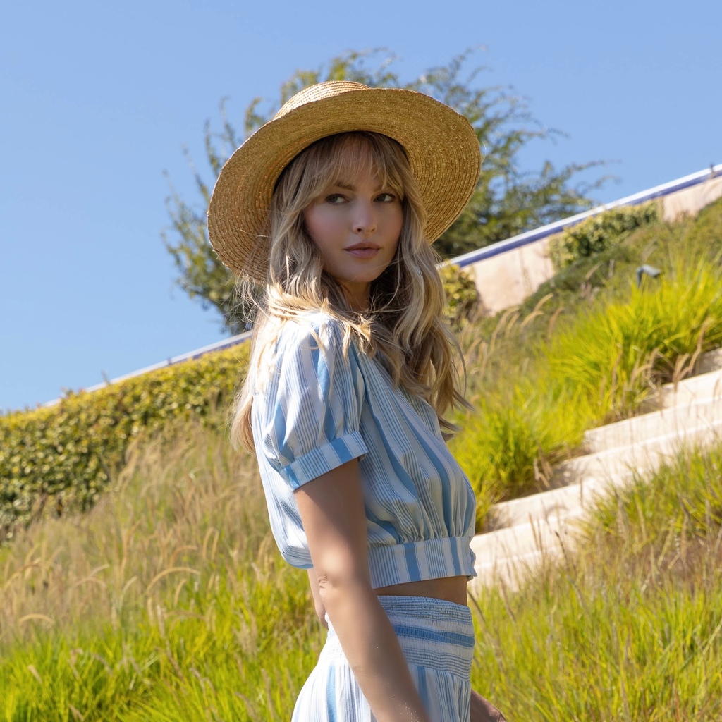 Head into the wild blue with us. Shop this seasons best pairings 🌞

#velvetheart #velvetheartclothing #pairings #croptop #stripedset #blueisthecolor