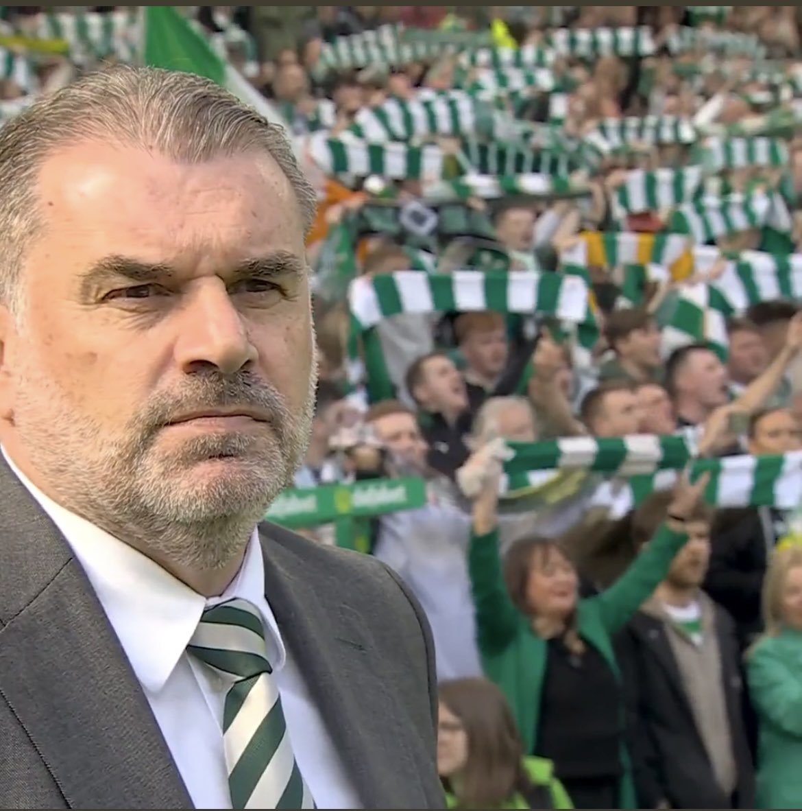 Picture says it all 💚💚 LEADER