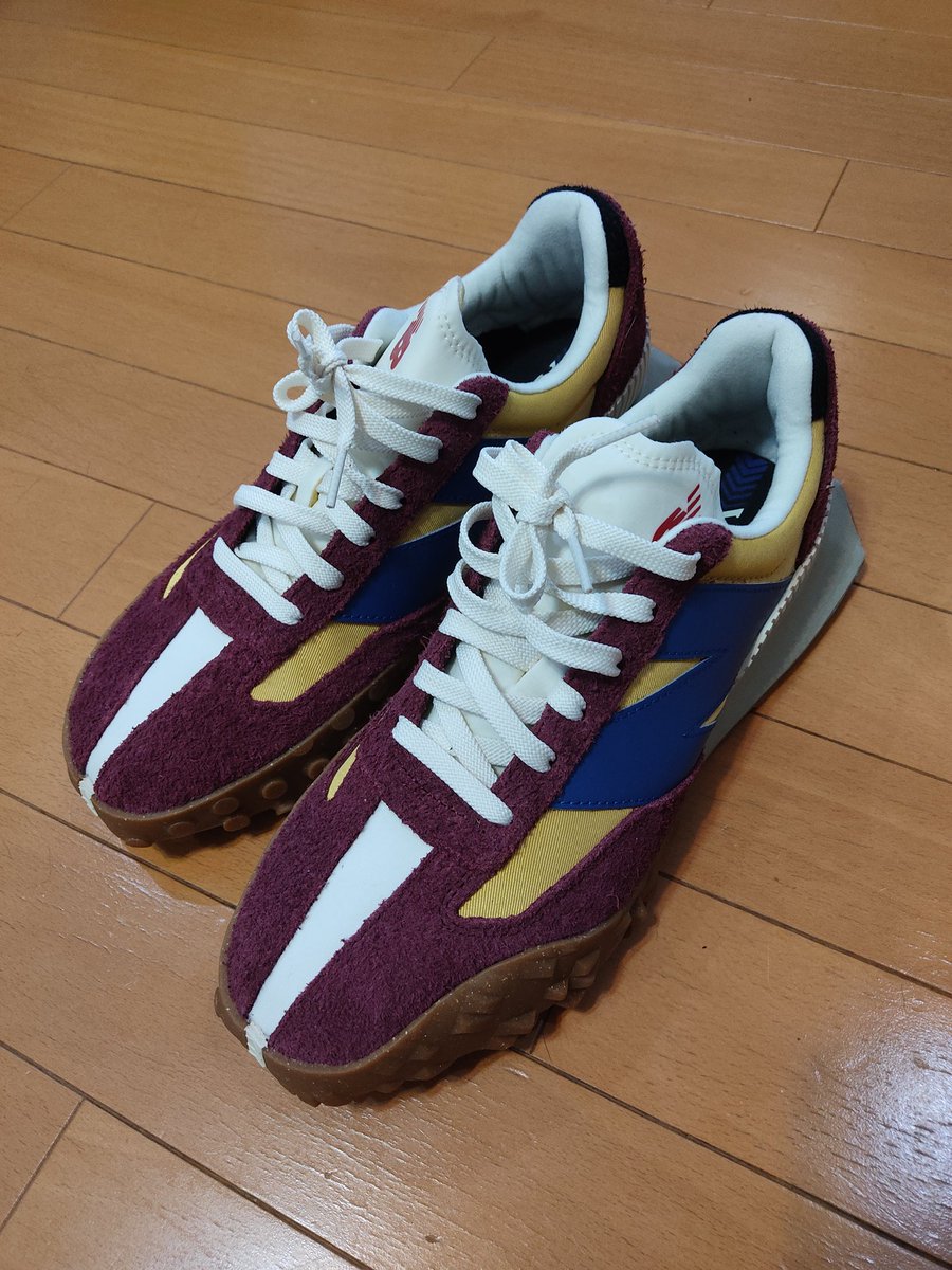 Thanks_all_you's tweet photo. アウトレットで新しい散歩シューズゲット( *˙ω˙*)و グッ!
#ニューバランス #XC72 #MS327 #2足で1足分 #二郎系ラーメン #アヒル屋 https://t.co/iG86gZIfGf