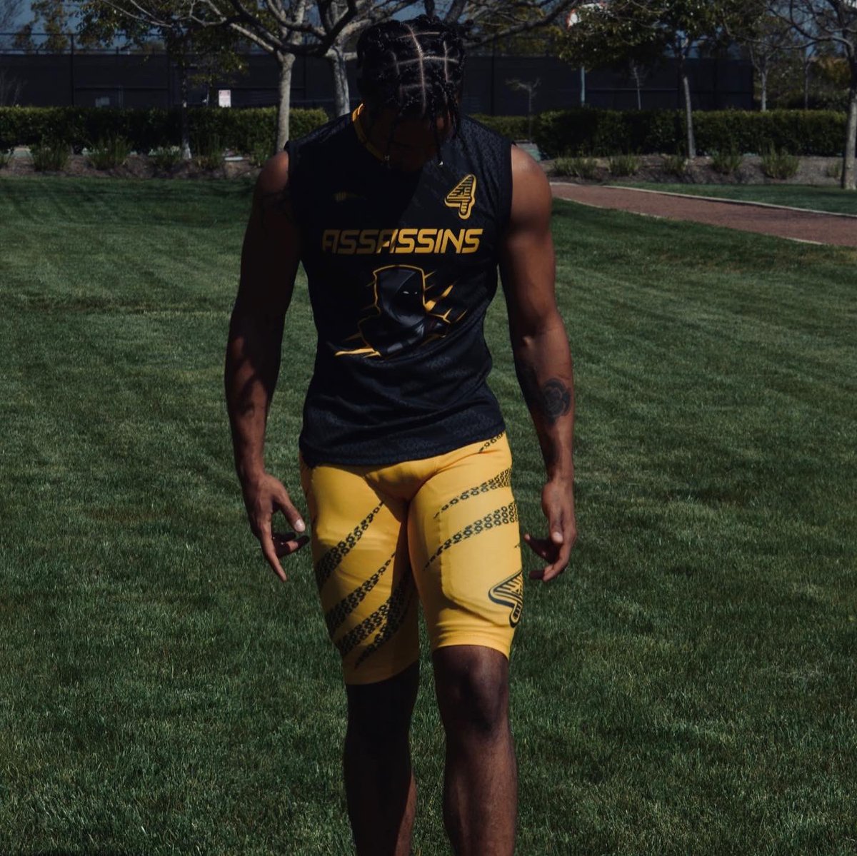 TrentPack5's tweet photo. Shoot day 📷 #SocalAssassins #7on7 https://t.co/Vjhy478guW