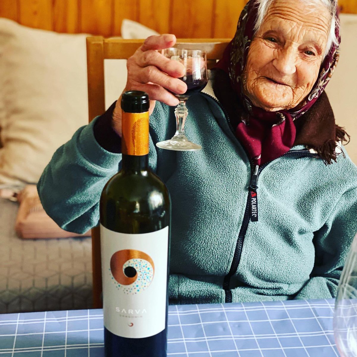 MitkoNikolov's tweet photo. @garyvee Sarva Rubin 2018 with grandma Stefka! https://t.co/VG71mUooC5