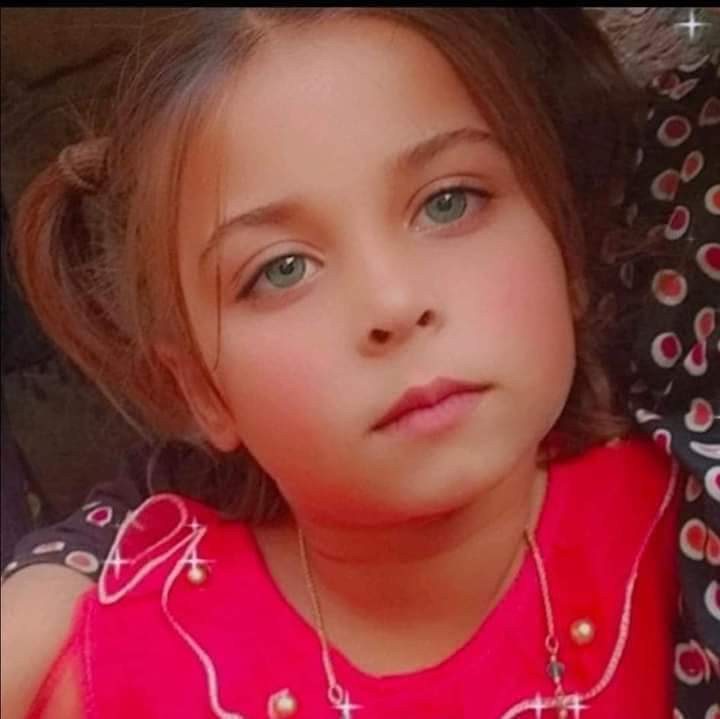 ad12755's tweet photo. Today, when the brutal father killed her daughter with his hands, I don't know if he looked into the eyes of the innocent Zahra Fatima or not.  And when in Larkana, the cruel Father. Novella had to be thrown into the river, he did not even think that girls are the door of prayer. https://t.co/9EN1w4FfGw