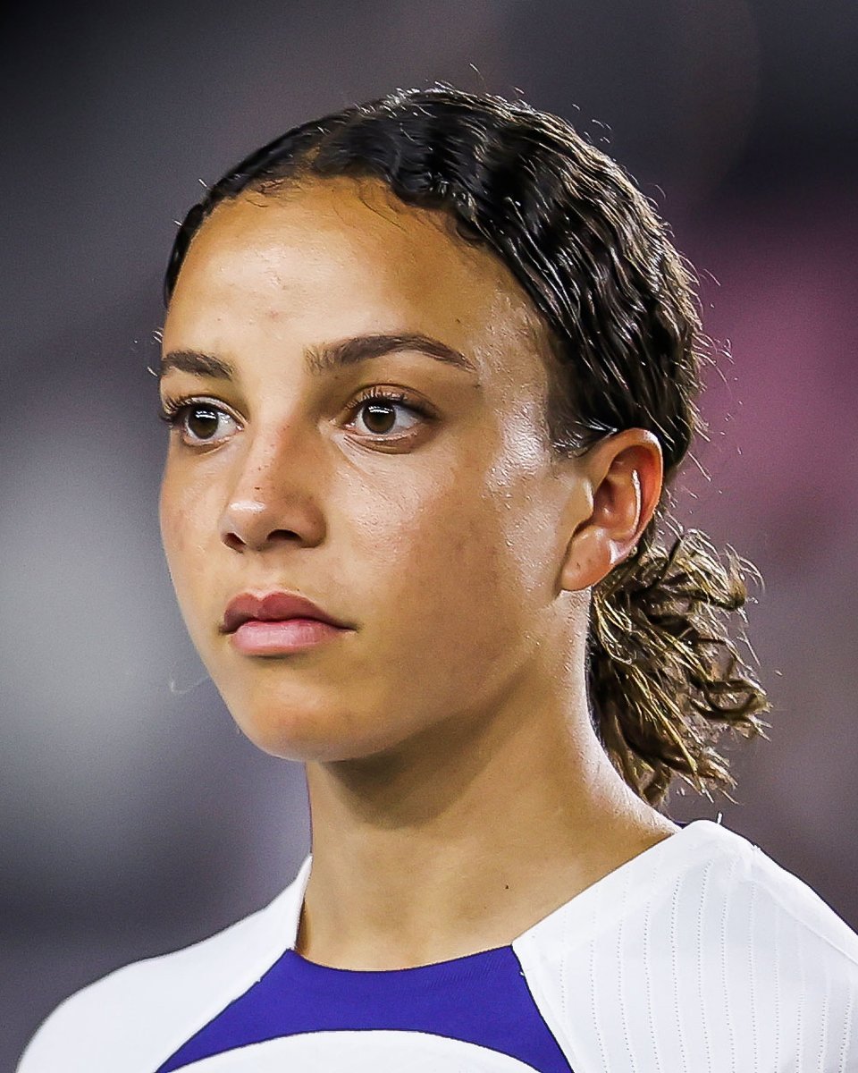 brfootball's tweet photo. U.S. Soccer announces Mallory Swanson suffered a torn patella tendon against Ireland on Saturday.

The forward, who had eight goals for the USWNT this year, will likely miss the World Cup this summer. https://t.co/WTwvVsLacN