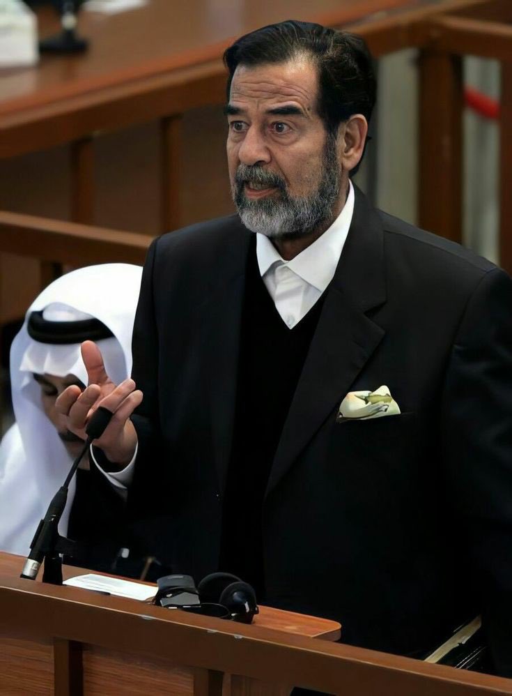 في مثل هذا اليوم قبل 20 سنة أزيل تمثال صدام حسين من ساحة في بغداد ولا آسف على رحيل هذا الدكتاتور وأي دكتاتور آخر يضطهد ويقمع ويحتقر شعبه.