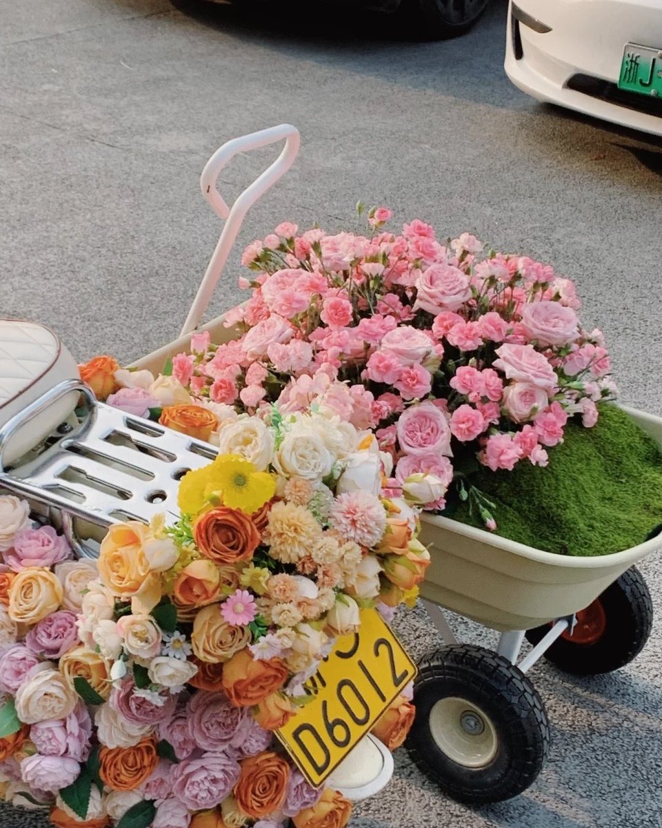flower truck