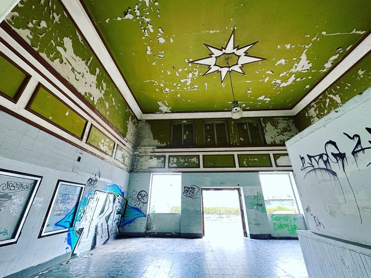 gridone's tweet image. Aussichtsreicher Kandidat für den gammeligsten (und abends sicher gruseligsten) Bahnhof in Deutschland, @DB_Bahn, @Regio_NRW? #hagenvorhalle #vorhallebf #vorhallebahnhof #hagenvorhallebahnhof #hagen #bahnhofsromantik