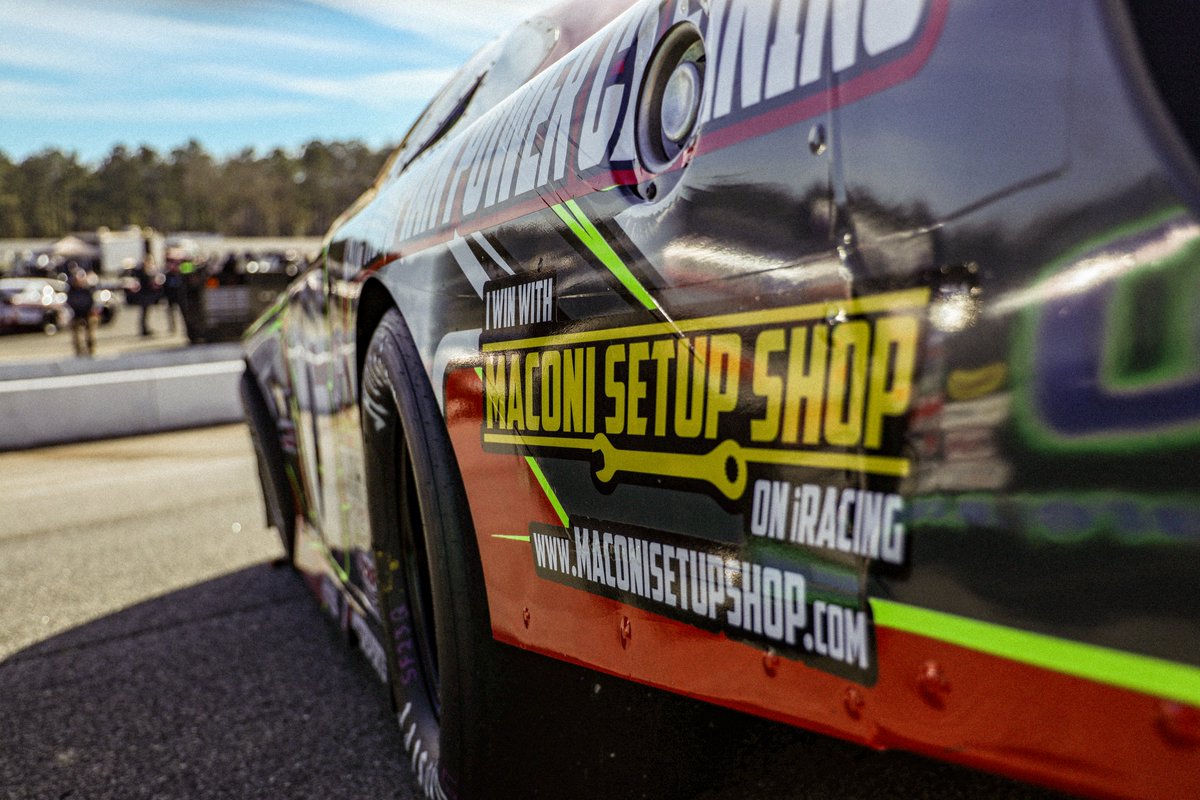 teamBSRM's tweet photo. Hope our @iRacing practice pays off at @hickoryspeedway as we welcome back @MaconiSetupShop for another round in the @CARSTour! Code Team33 for a promo sitewide on https://t.co/wx0pnDnl2h 🔥

#MaconiSetupShop #OurSetupsYourVictories https://t.co/an6shvFB43
