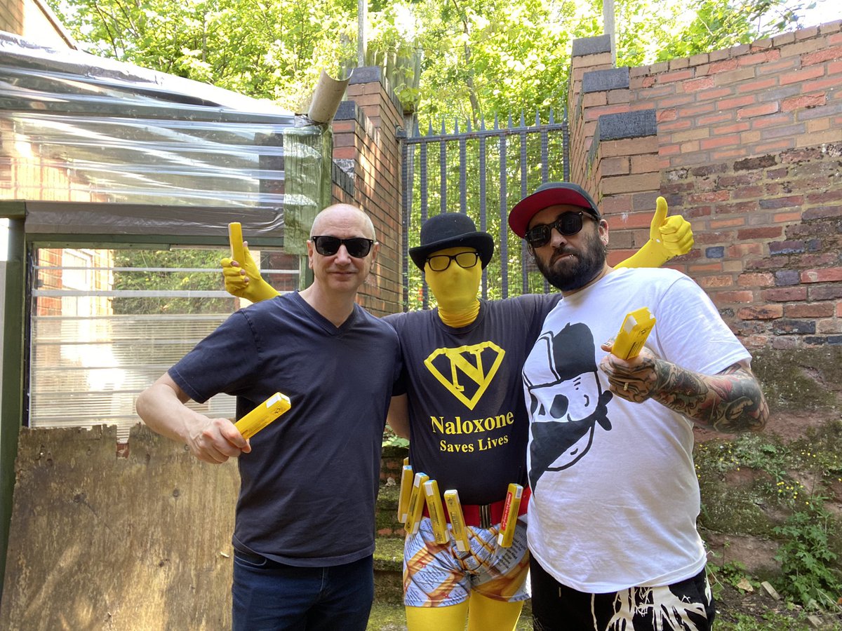 GBMC73's tweet photo. @wudzee0 🤓 Dude i know your not comfortable with the #kudos but i want to say i think your a top lad &amp; a #proppa #Legend 🥰 its lush that folk acknowledge your epic efforts as ya one of life’s good guys Neil &amp; your making such a difference 😎 @NaloxoneMan is always raving about ya man 💛 https://t.co/0aLdQpxMKt