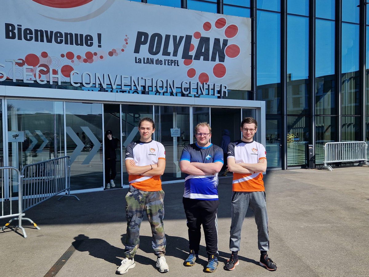 FireGoldSharks's tweet photo. 📣 Annonce 📣

Nous sommes fiers de vous annoncer une collaboration avec @ChZenoESports autour d’une équipe Rocket League !!!

Bonne chance aux joueurs de la FireZeno 💪 !

#FireZeno 🦈💙 #RocketLeague #FGS https://t.co/ZEpJscZ4Yo