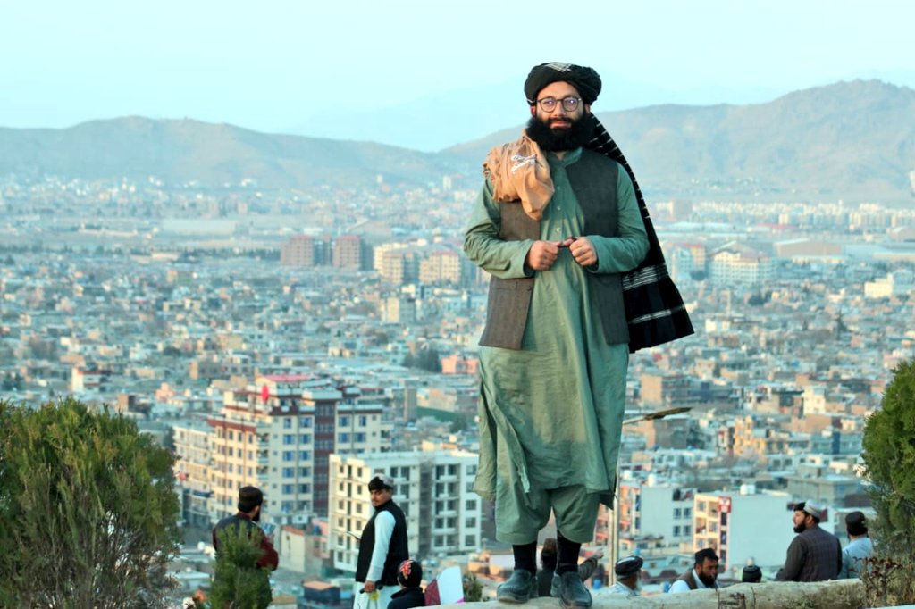 السلام عليکم!
خوږو ملګرو، په ټويټر اکاونټ کي مې ستونزه راغلې ده، ځيني اپشنونه يي معطل سي، په سلګونه فالورز يې په يو وار کميږي.
تاسو لږ اخلاص وکړئ، دغه ټويټ در سره #ريټويټ کړئ.
او که تکليف نه وي په يو دانه دانه اعلان مو ونازوئ.
مننه
<a href="/syedjamal_agha/">سید جمال آغا⁦⁦</a>