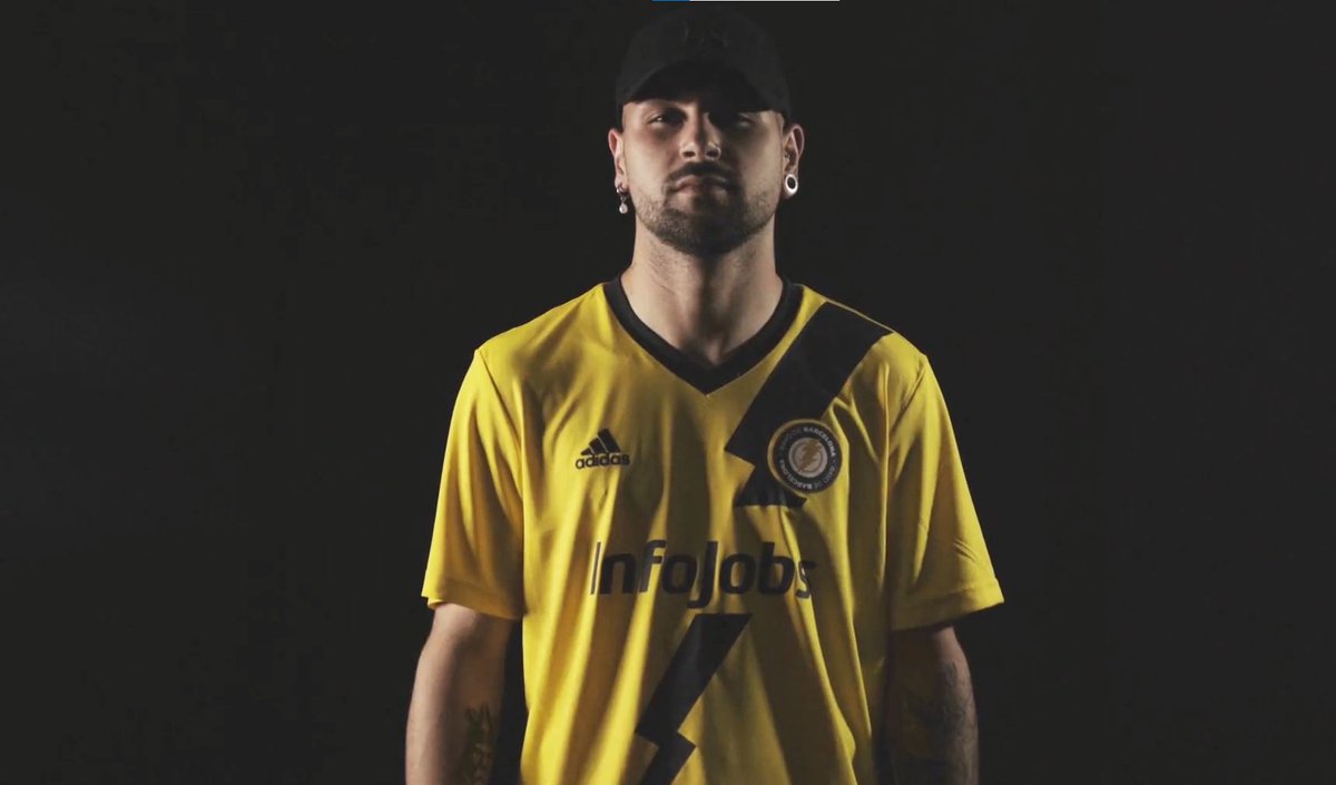 Ya lo podemos ver con su nueva camiseta