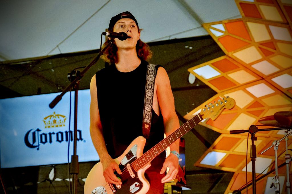 NeilBreytenbach's tweet photo. Splashy Fen You Were Fire Today. Thank You For Having us &amp; Big Love To Everyone Who Came Out To Support 

#splashyfen @splashyfen  @NeilBreytenbach  @Jesse_Cantrel #coronariverstage #cantrel #cantrelmusic #neilbreytenbach #jessebreytenbach https://t.co/SGa7FyAto8