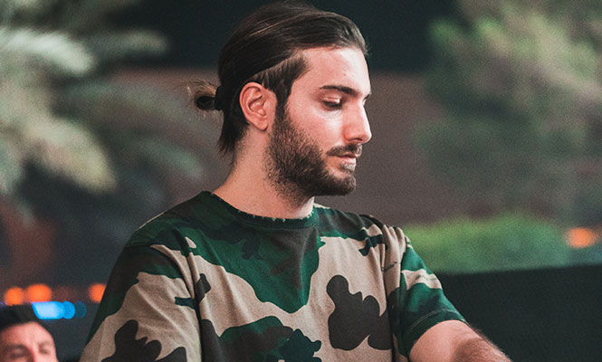 CebolaVerdeBR's tweet photo. #Alesso e Ty Dolla $ign se juntam para lanΓ§ar o single βCaught A Bodyβ | Link: https://t.co/UKxsiZkY4t - #CaughtABody #ElectronicMusic #Remixes #TyDollaign https://t.co/DfEQBGzwvx
