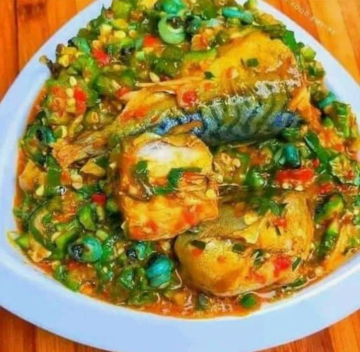 Pocket_Wise's tweet photo. Everything here plus Fufu for 300 only. I for share location, but Una no dae like greet person https://t.co/j2ObSZEERX