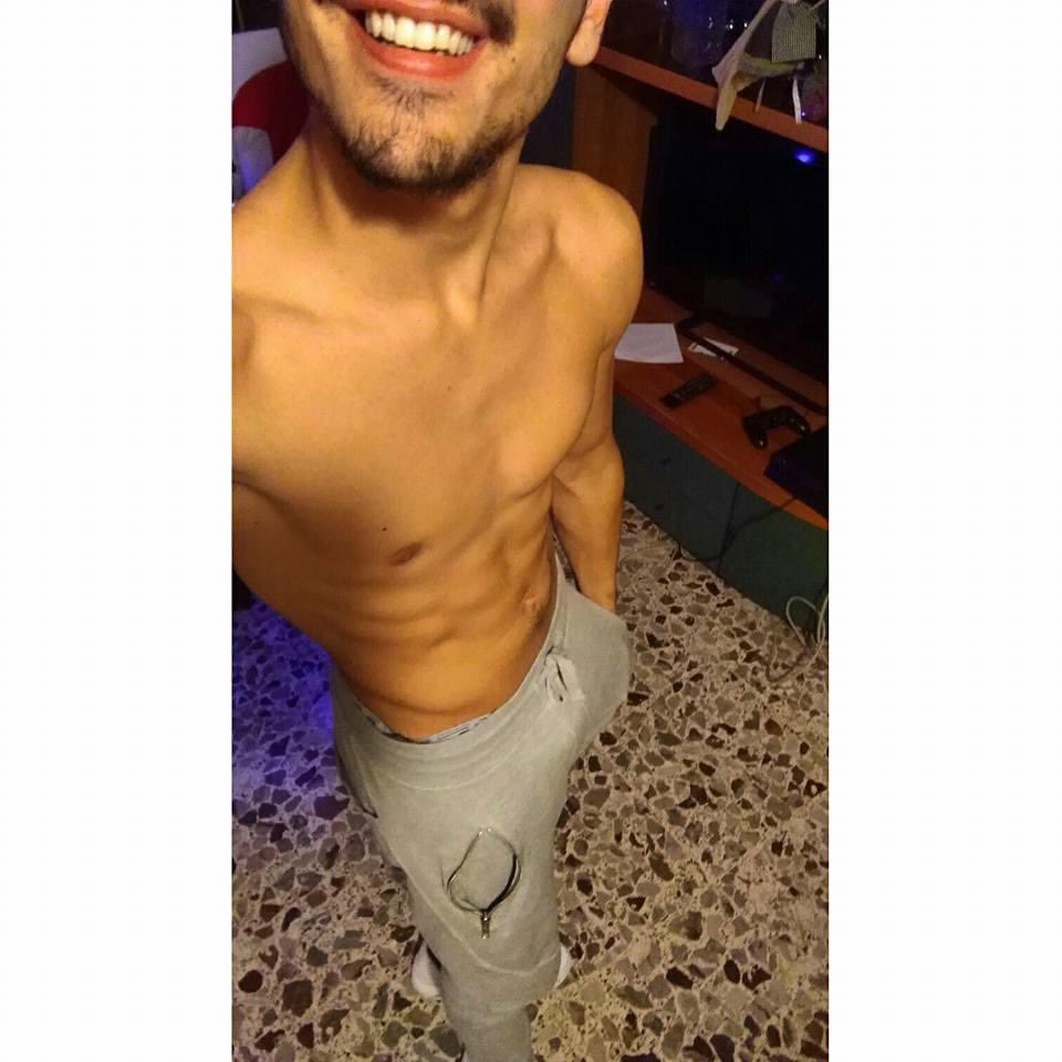 doubleeffe95's tweet photo. Voglio tornare così 😧 #fisico #boys https://t.co/5TYWyjbtpu