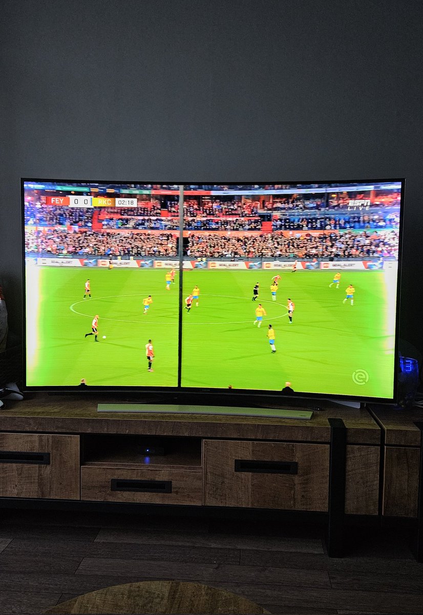 RuudLassche's tweet photo. Echt om te janken hoor dit beeld...
En dat nog 6 wedstrijden lang hierna.
#FEYRKC
#Netten
#BedanktPik https://t.co/FHNVLAGsOv