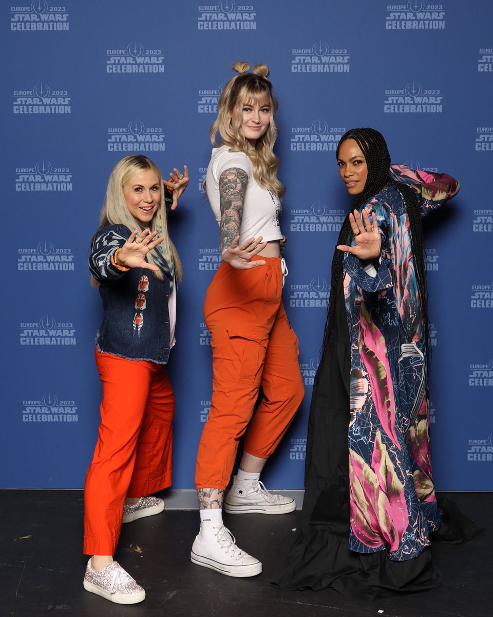 my two ahsoka tanos 💗 i will cherish this photo for my entire life 🥹 #SWCE2023 @rosariodawson @starwars