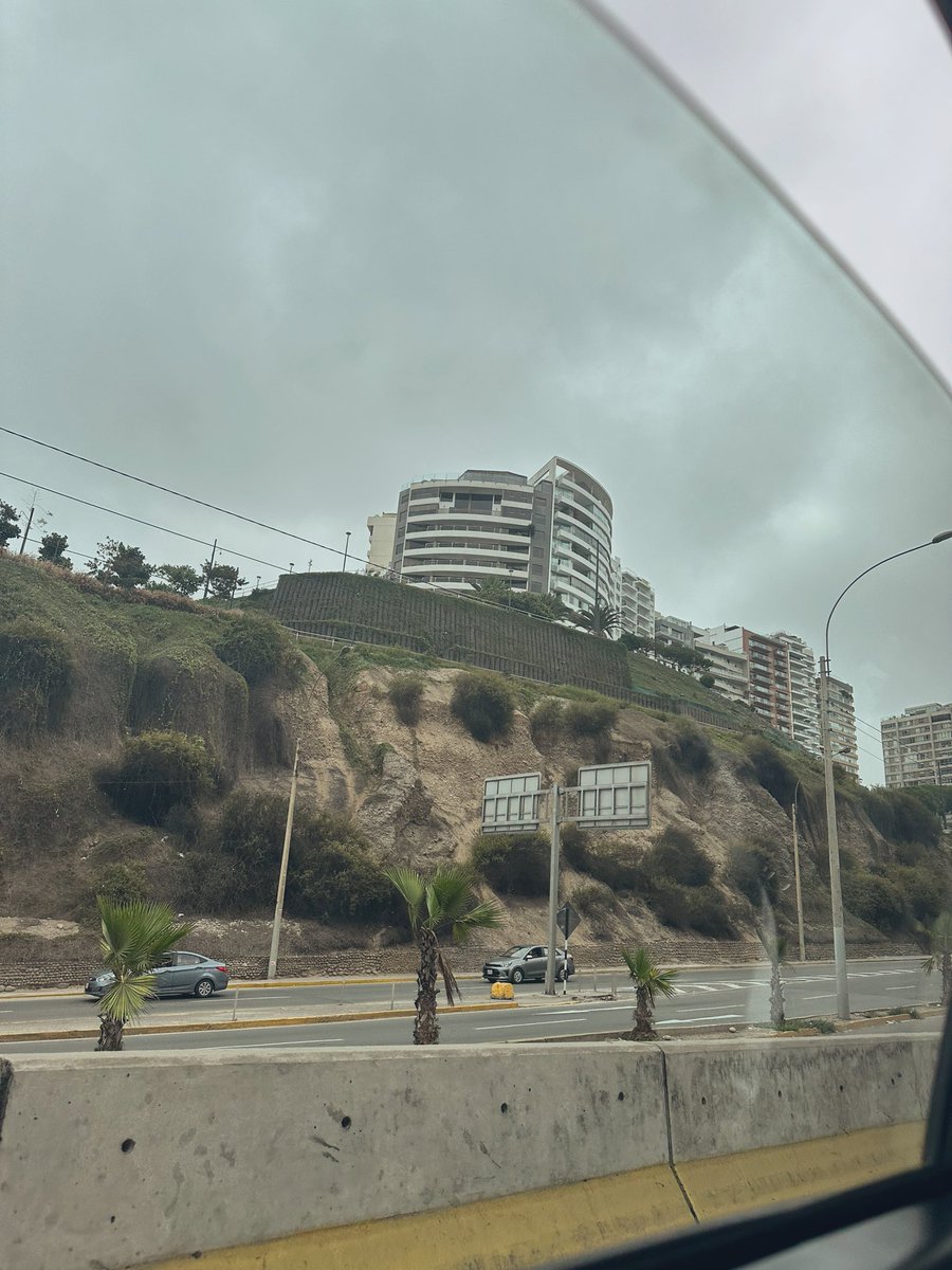 Lucialicious's tweet photo. Hola Lima, la gris, 
��‘Te extrañé’’🙄 https://t.co/hJOUcmnKnr