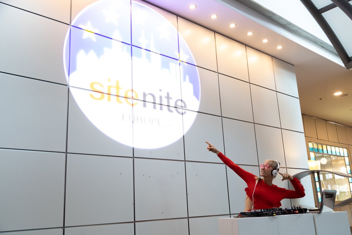 SITEGlobal's tweet photo. We're looking forward to celebrating with members and friends at #SITENITE next month, right before #IMEX23.
Make sure you're ready to grab your tickets this Wednesday, April 12 — the best prices will only be available for 24 hours, before fees increase! https://t.co/sNjN7wbDbJ https://t.co/Cptr1UCCXl