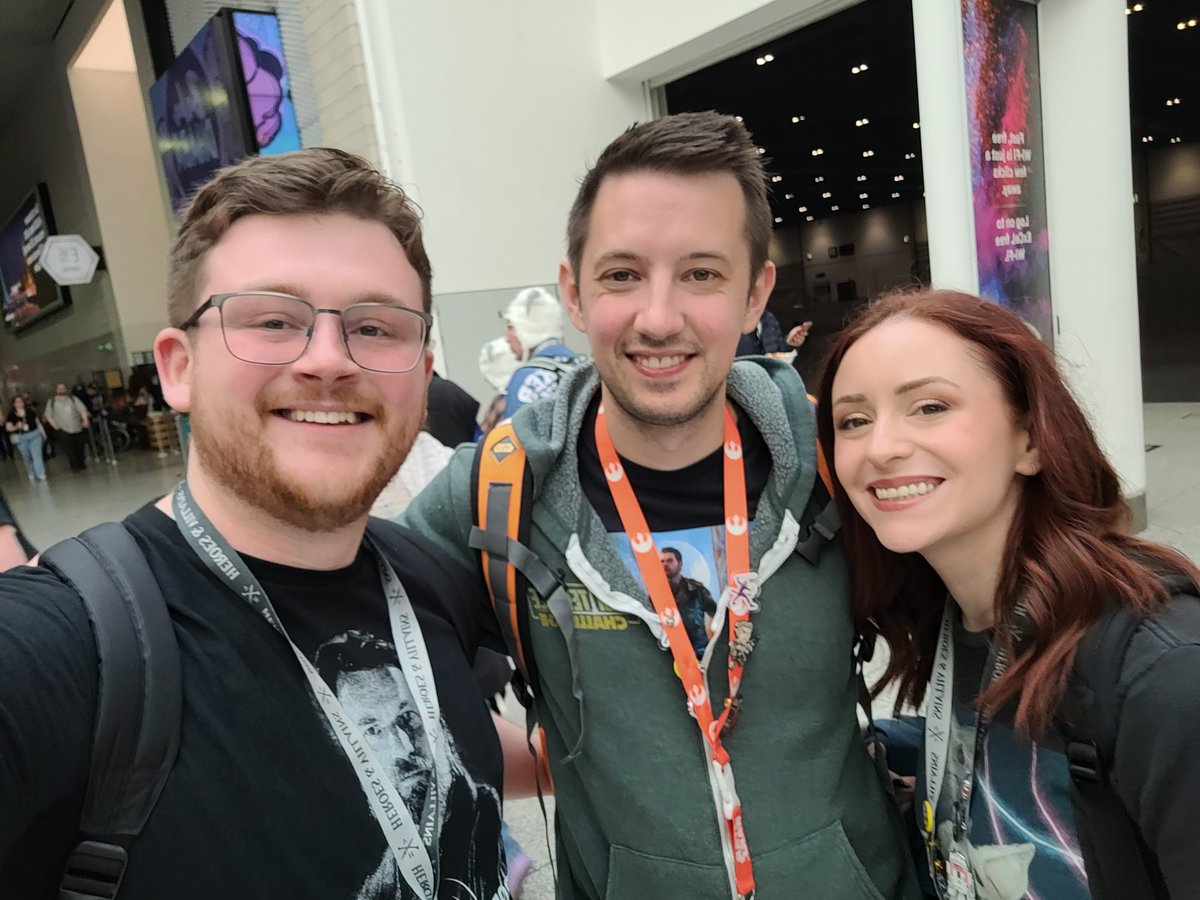 OwenLSammons's tweet photo. #StarWarsCelebration has been brilliant, one day to go 👏 
Great to meet @StarWarsExplain and @SWBFUpdates 
#SWC2023 https://t.co/cKWeoKScVz