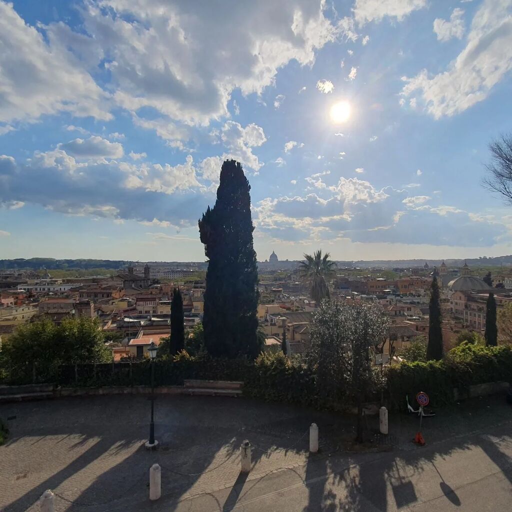 Buona Pasqua di Rinascita instagr.am/p/Cq0t03tIBGe/