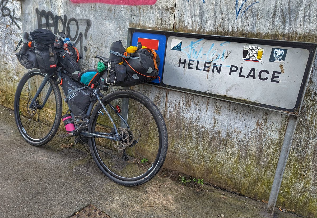 Helen Pickford tweet media