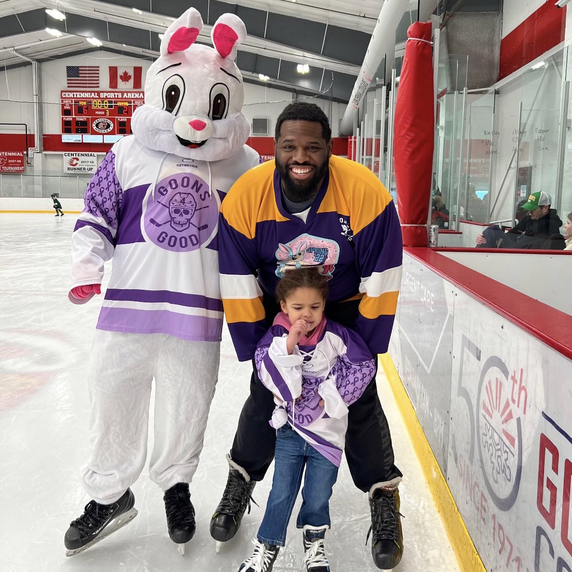 Goons4GoodHky's tweet photo. The Easter Bunny stopped by our annual Peepin’ It Real tourney this weekend! https://t.co/K4sY5J2V7q