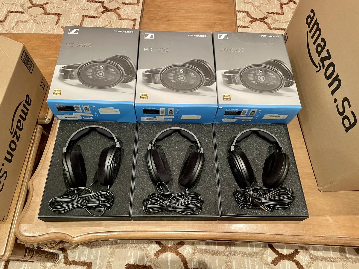 to_3omar's tweet photo. مرحبا،

عندي بعض الأغراض للبيع اذا احد مهتم

Sennheiser HD 660 S 
3 حبات جديدة "وحدة منها تم لبسها مرة واحدة فقط للتجربة و الباقي فقط تم فتحه للتصوير"

Audeze LCD-X 2020
استعمال قليل و اغلب الوقت في الكرتون

Audeze Deckard
داك امب كلاس A

اللي مهتم بوحدة من المنتجات يتواصل معي. https://t.co/BZ2kbRve4M