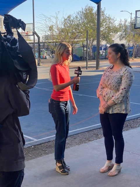 marisoulful's tweet photo. Had the joy this morning to be on ⁦@FOX10Phoenix⁩ sharing about the 4,000 hot Easter meals ⁦@SVdP⁩ is serving at its charity dining rooms. Our table welcomes all! 🍖🍴🙏🏼❤️ https://t.co/kLvS3zomT9
