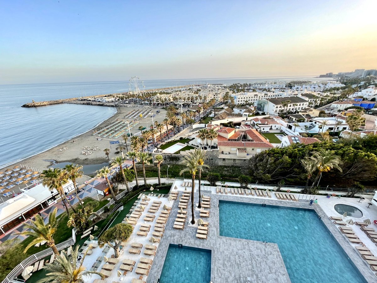 OceanHouseCosta's tweet photo. Ubicación privilegiada con unas vistas espectaculares de Puerto Marina
😃🩵
Privileged location with spectacular views of Puerto Marina
#seaview #benalmadena #beach #holidays #seafront #mediterraneansea #torremolinos #malaga #affiliatedbymelia #summer #poolarea #sunset https://t.co/gpd0U58dTK