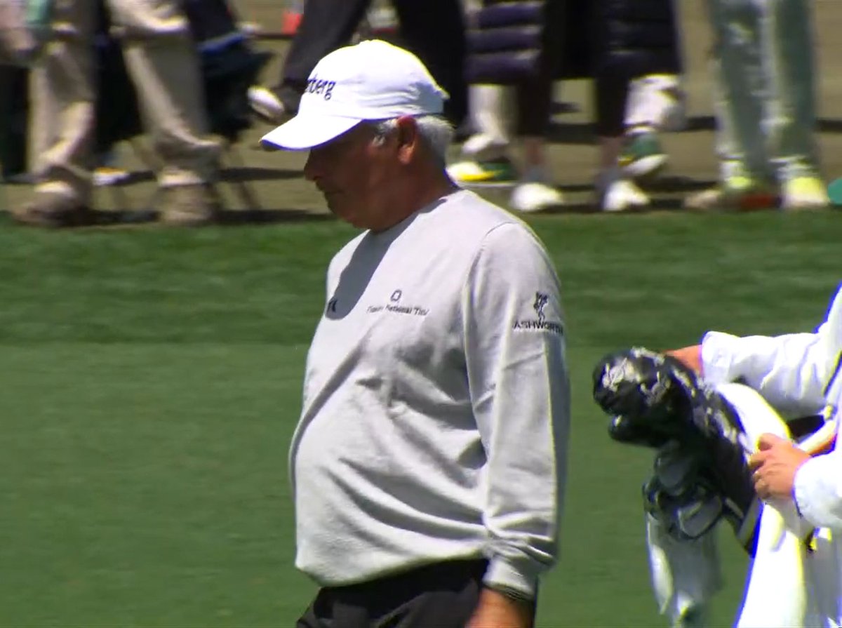 nocartsplease's tweet photo. Freddie with the sweatshirt no shirt underneath move. Stay comfy Fred. https://t.co/2W7lWM3Br4