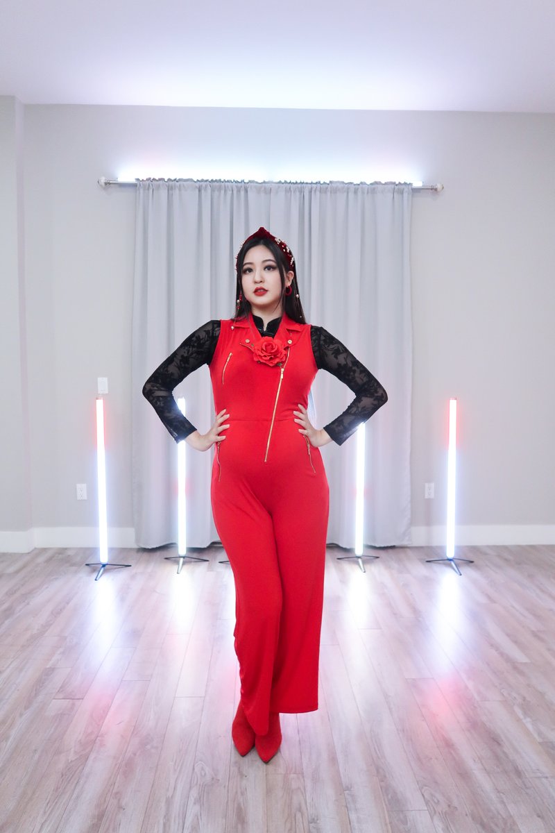 Ellen did a JISOO - ‘꽃(FLOWER)’ pregnant dance cover #FLOWERchallenge! 🌹
🎥 youtube.com/shorts/mdThA4Z…

#JISOO_FLOWER #지수꽃 #JISOO #지수 #BLACKPINK #블랙핑크