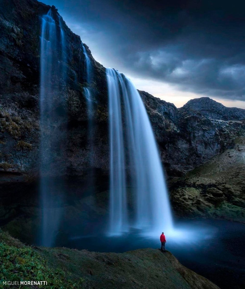 📷Hilo fotográfico. 
Cascadas de Islandia.  
-He estado 8 veces en Islandia. Os traigo las que son para mi las mejores cascadas que ver en la isla, donde están y cómo he hecho la foto.  

Dentro Hilo👇