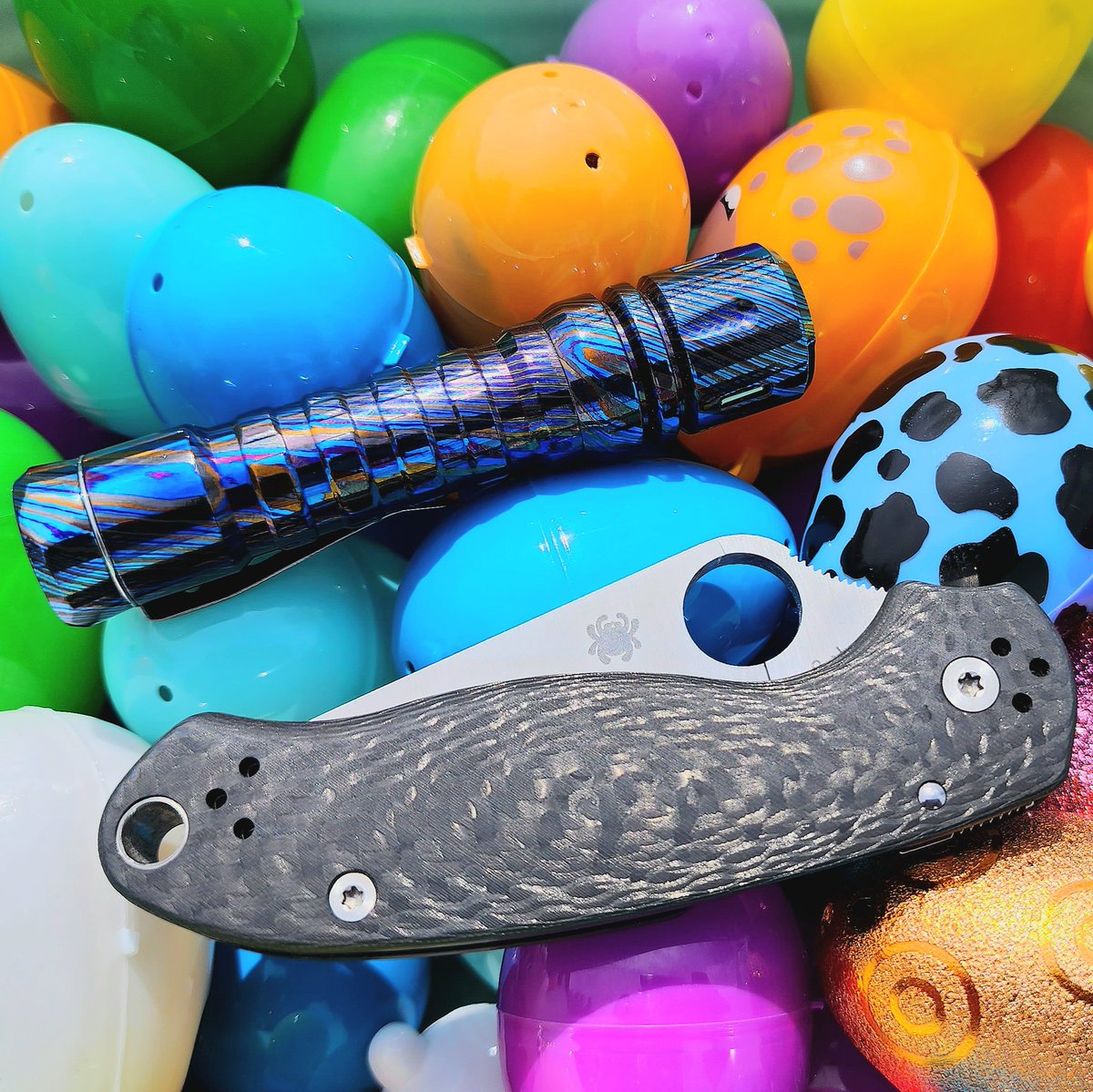 Happy Easter #edc #edcflashlight #edcknives
