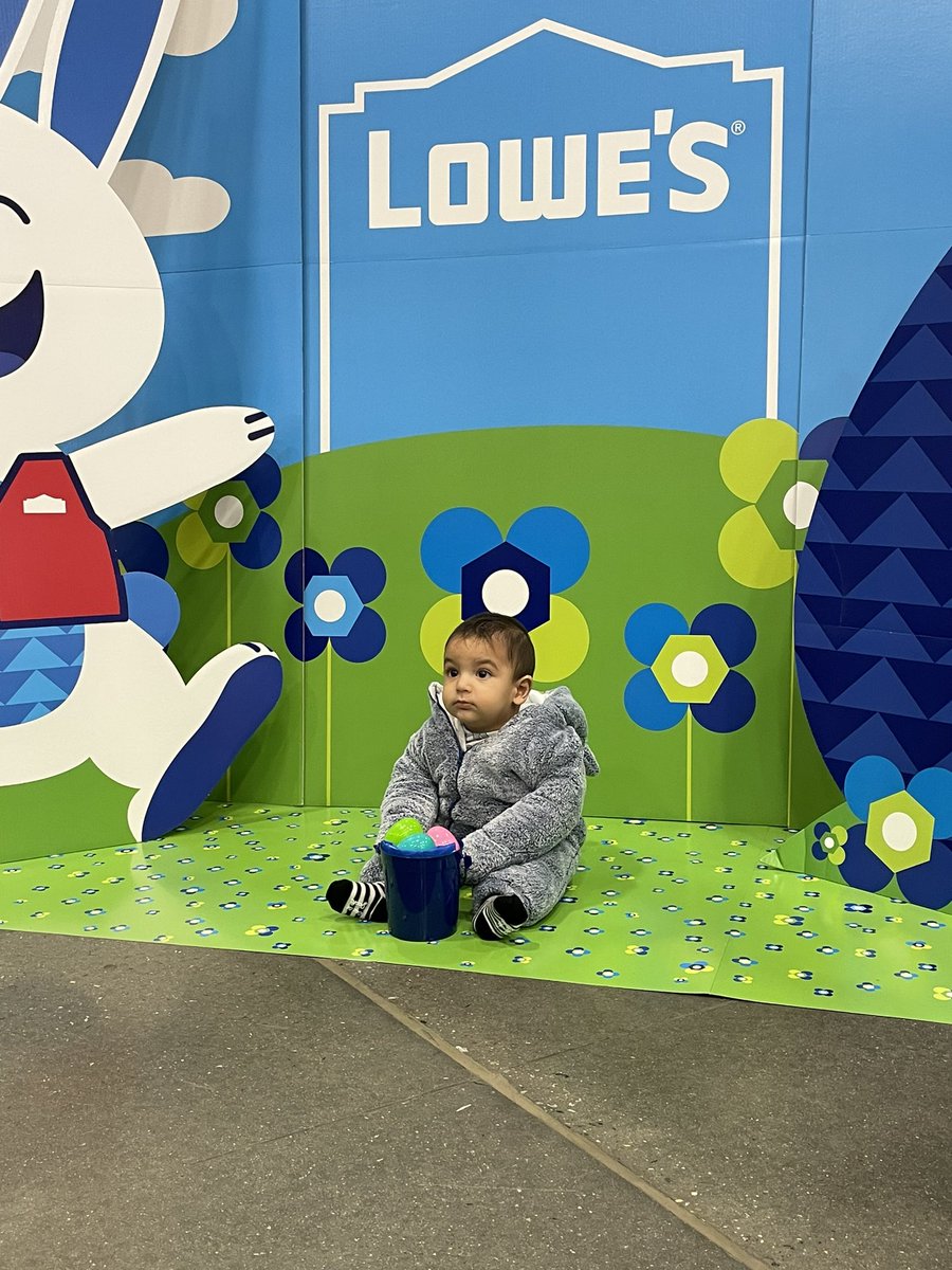 Lowes1106N's tweet photo. Happy Easter from Store 1106🐰 Thank you to all the local kids for stopping by our #LowesSpringfest @SamCharles07 @Sara_AHRBP @TweetUsR30 https://t.co/yhsmDDdDwb