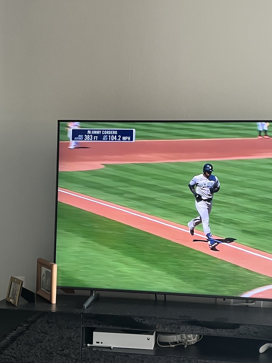 harry_bashian's tweet photo. Yankees got their own version of Ohtani. Jimmy Cordero the nasty reliever and nuke hitter. #yankees #mlb #baseball https://t.co/bN28wW3OPx
