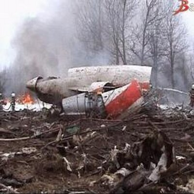 Donald to ty kazałeś podpiąć to pod konwencję Chicagowską i POLSKA stała się petentem w stosunku do Rosji!
Odpowiesz za to!