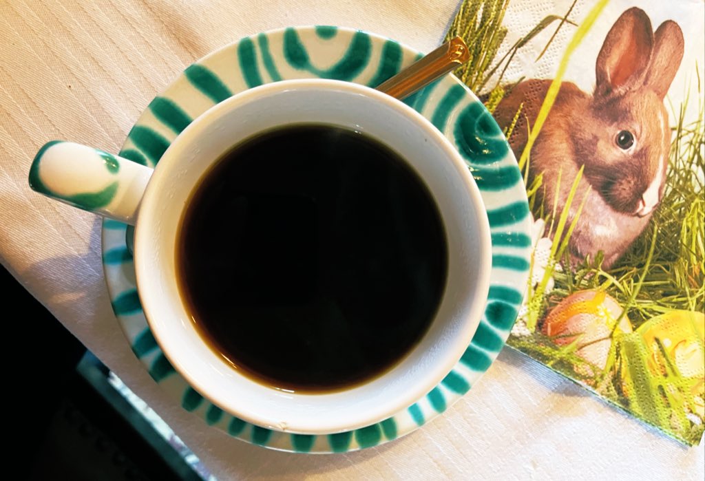 sanneweber's tweet image. Sometimes #happiness is as simple as a cup of #coffee.☕️
#40DaysChallenge #40DaysWithoutCoffee #Lent #Fastenzeit #Easter #Ostern #Café