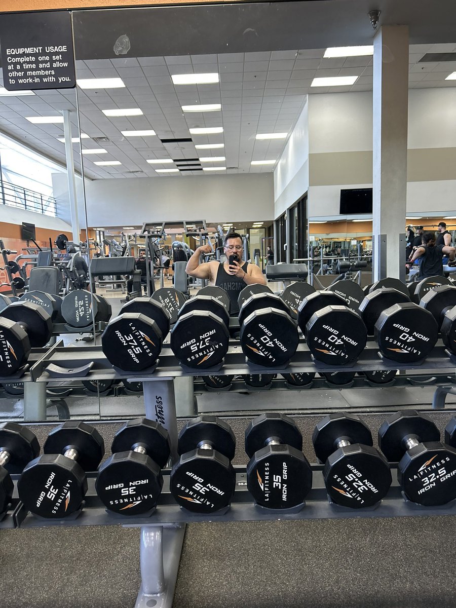 Maxbtw__'s tweet image. In progress 💪