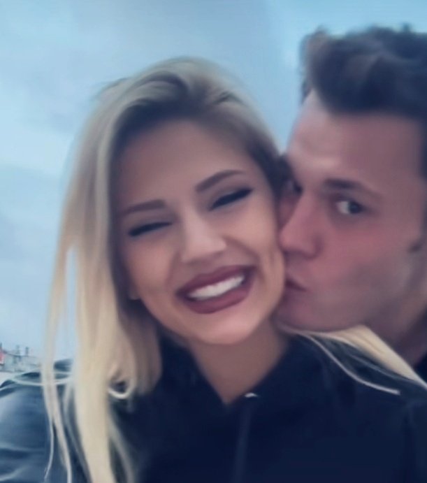 ke32000838's tweet image. 🌟💫👀#aytol