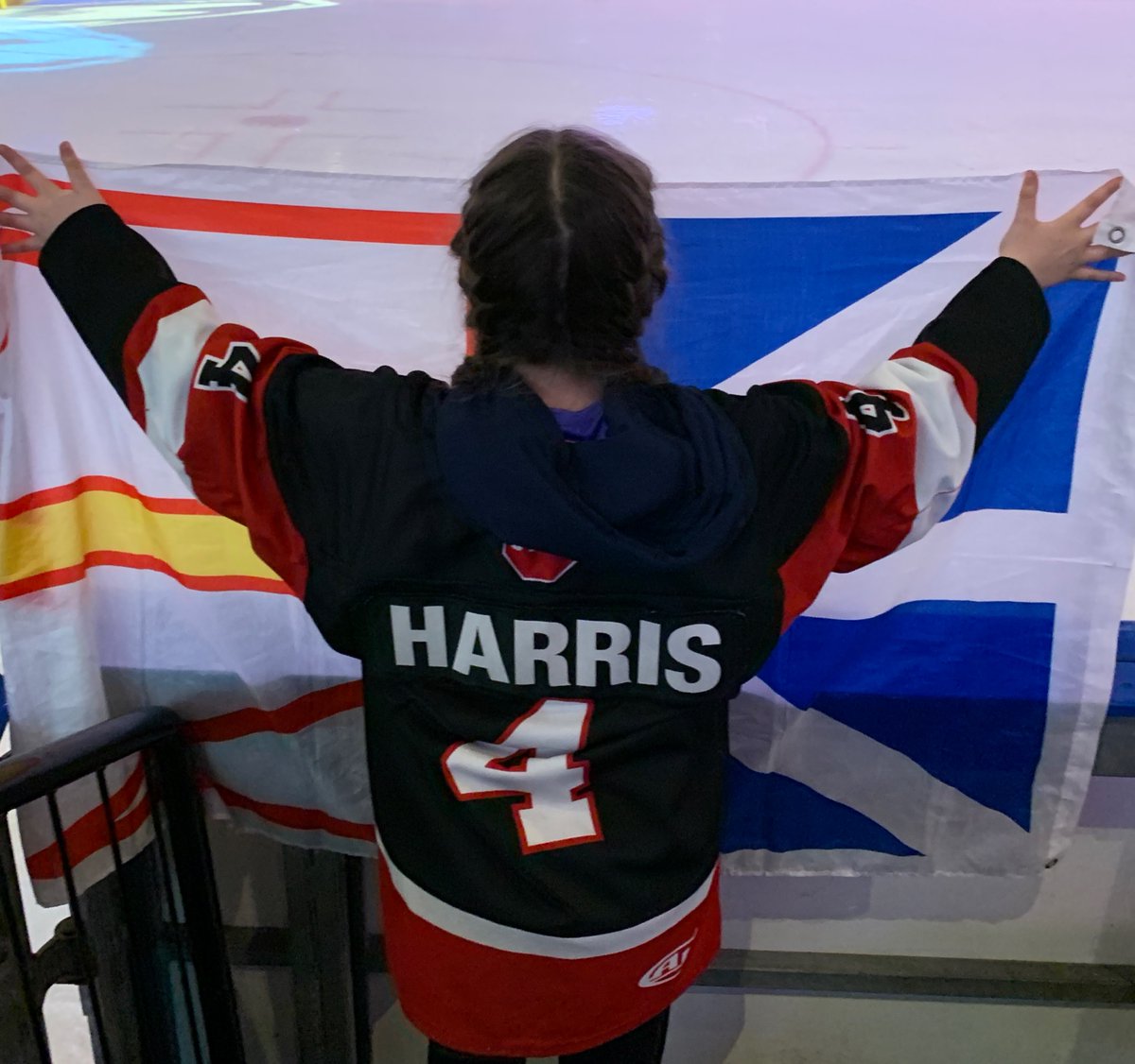 MHarris7173's tweet photo. Minor hockey evening @NLGrowlers 
What a game 9-2! #STANDonGUARD https://t.co/gw9J40kKBs